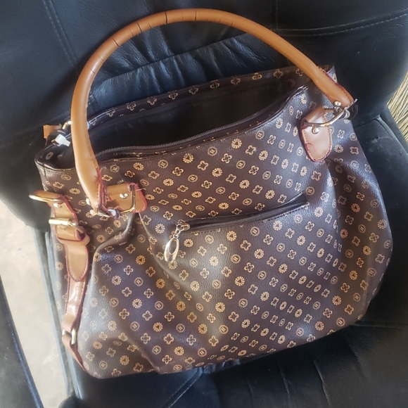 Purse - Picture 3 of 4